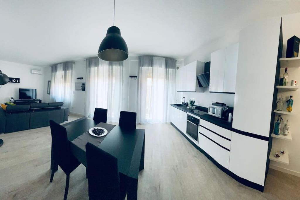 Sun Street Apartment Верона Экстерьер фото