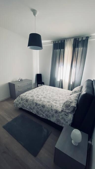 Sun Street Apartment Верона Экстерьер фото